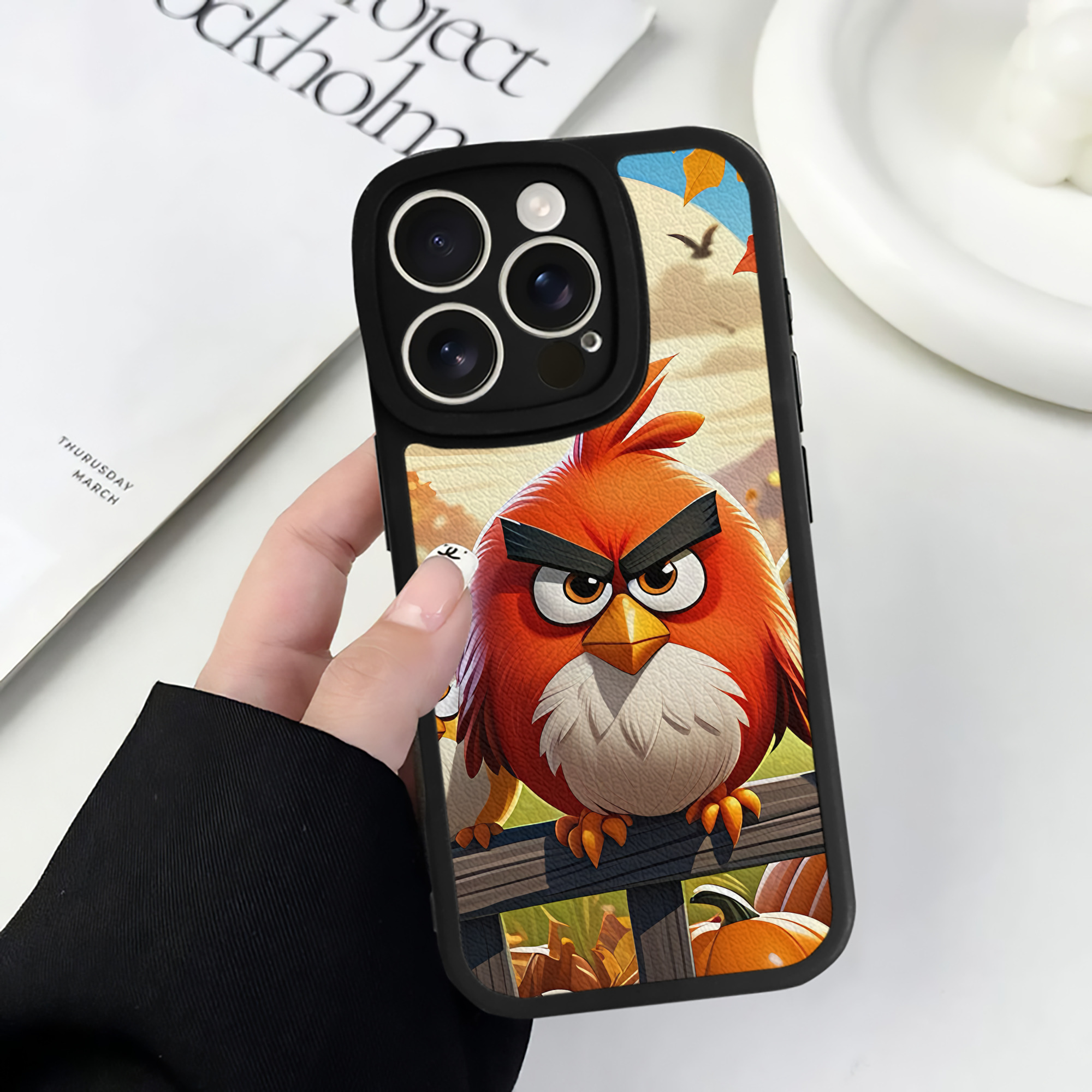 （画像用） Angry Birds アングリーバード 【iPhone 16シリーズ対応】シリコンスマホケース（レザー調） 材質：シリコン